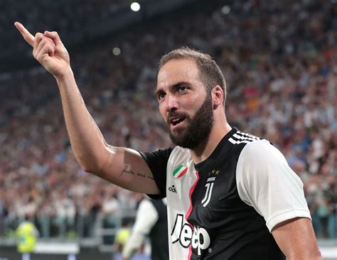 Calciomercato Juventus Higuain Il Fratello Tratta La Risoluzione