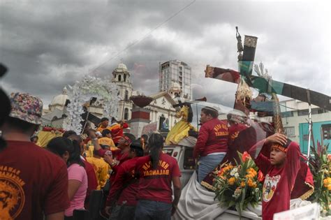 LOOK: Thousands join procession of Nazareno replicas | ABS-CBN News