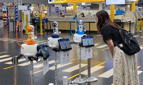 Robots, Kobe Airport, Japan