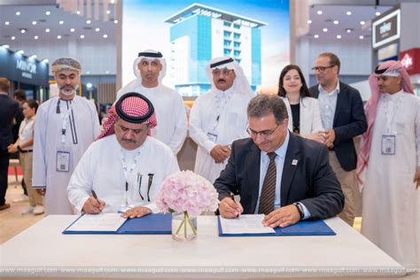 Hospitality Management Holding Hmh Signs Mou For Two Hotels In Makkah