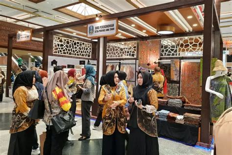 Dihadiri Ribu Pengunjung Pameran Kriyanusa Catatkan Transaksi Rp