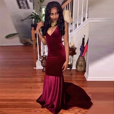 Velvet Black Girl Prom Dress 2017 New Sexy V Neck Backless Formal Long