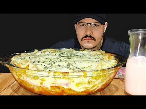 345 ASMR COMIDA MACARRÃO DE FORNO MUITO QUEIJO MUKBANG SONS DE