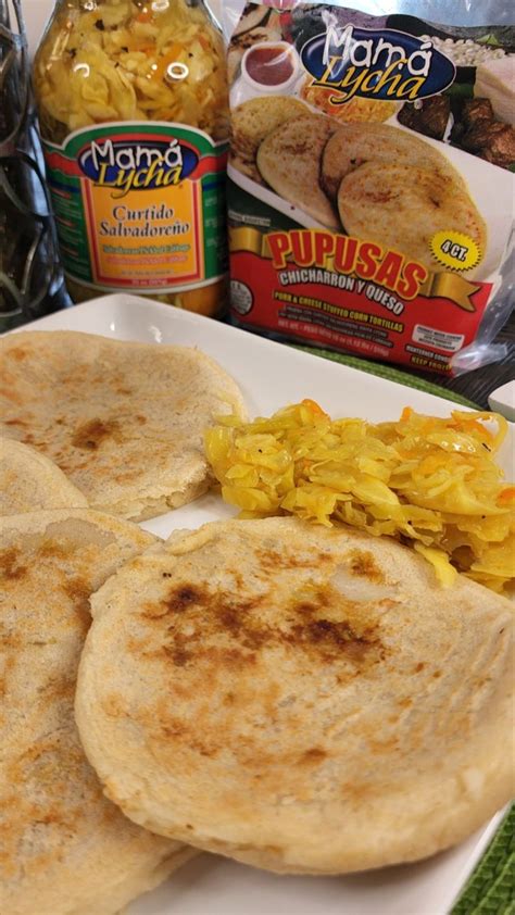 Pupusas De Chicharr N Con Curtido Salvadore O Yummy Food Food Recipes