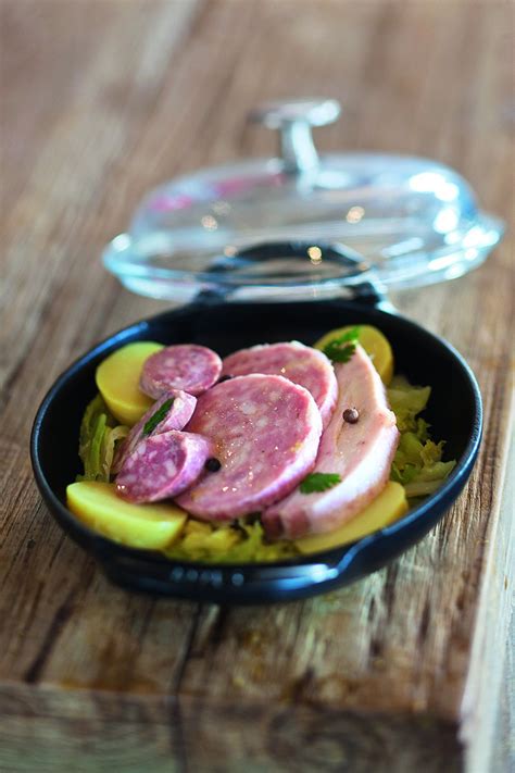 Recette de la potée savoyarde aux diots Marie Claire