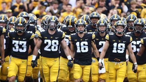 Hawkeye football return Saturday. What to know about parking/tailgating