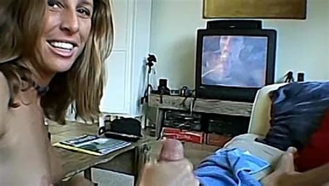 HOT BRUNETTE Gives Her Passenger A HANDJOB XHamster