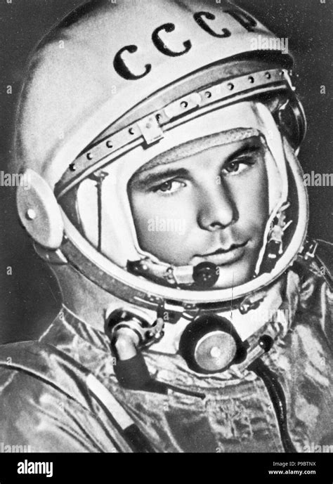 Der Kosmonaut Juri Gagarin Der Erste Mensch Im Weltraum