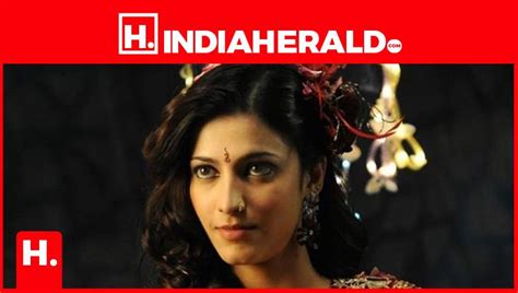 Actress Shruti Hassan Hot Images From Anaganaga O Dheerudu