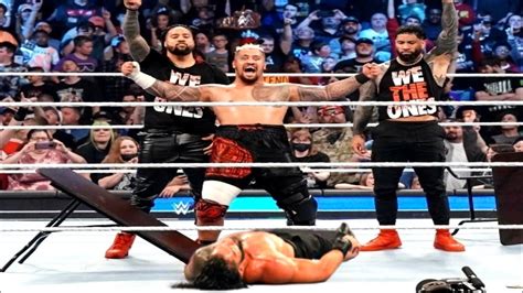 Solosikoa Destroy Roman Reigns And Join The Uso S In Friday Night