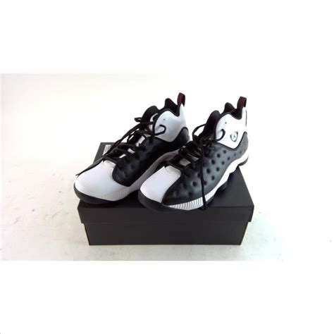 Mens Jordan Shoes, Size 10.5 | Property Room