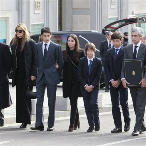 Los Hermanos Suárez Illana En El Funeral De Su Padre Adolfo Suárez