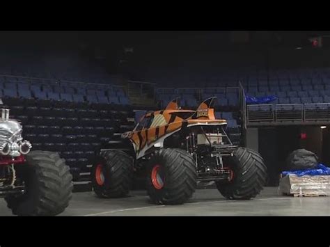 Hot Wheels Monster Trucks Live Glow Party Returns To SoCal YouTube