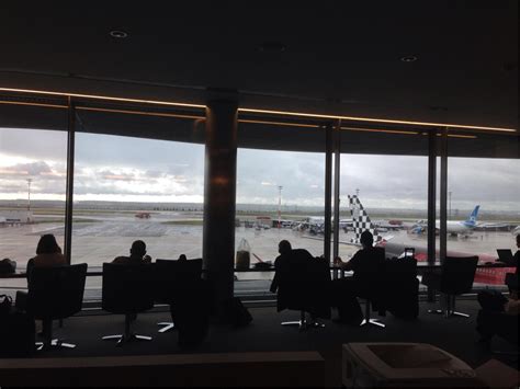 CDG American Airlines Admirals Club Reviews Photos Terminal 2A