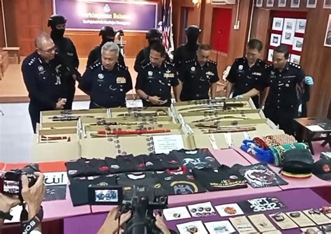 Pegawai Anggota Polis Ditahan Lindungi Ahli Pertubuhan Haram Edisi