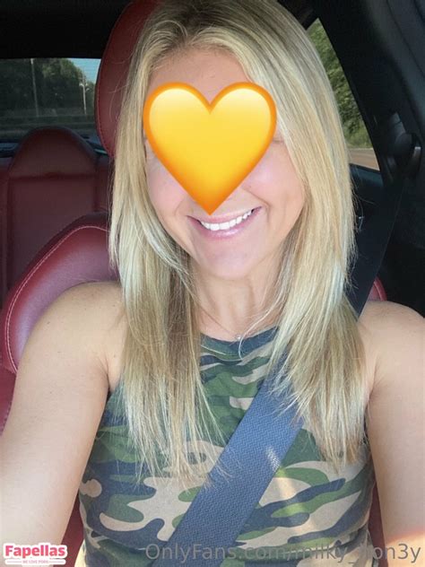 Milky Hon Y Aka Milkyhoneyyxoxo Nude Leaks Onlyfans Fapellas