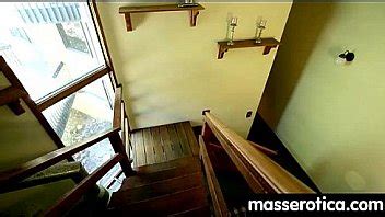 Gorgeous Masseuse Explores The Body Of A Sexy Lesbian Beauty XNXX