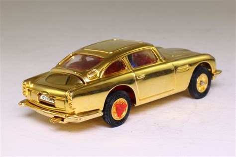 Corgi Classics 96656 James Bond S Aston Martin DB5 1 43 Gold Plated