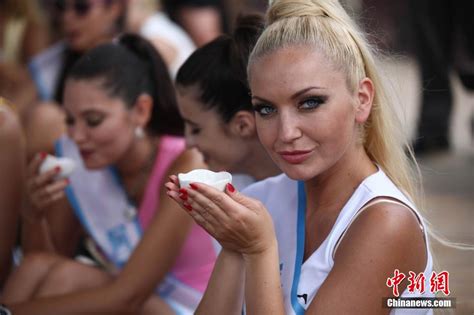 Contestants For Miss Bikini World Experience Chinese Traditional Culture People S Daily Online