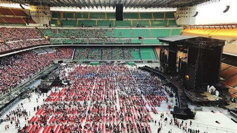 Premium Photo | San siro stadium ready for concert