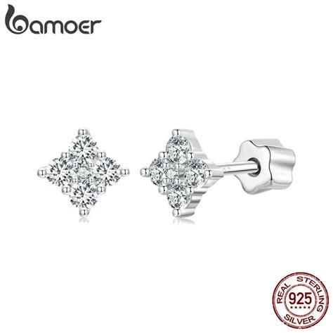 BAMOER White Gold Plated Four Leaf Clover Moissanite Earrings Stud