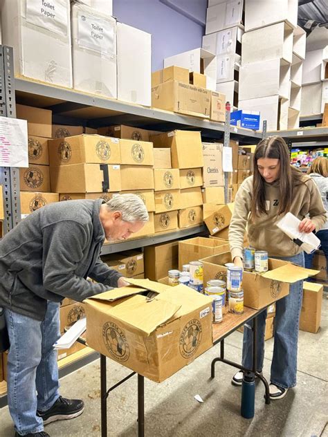 Food Drive Volunteers Needed All Year Long The Castle Pines Connection