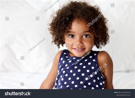 Little Girl Smiling: Over 2,382,442 Royalty-Free Licensable Stock ...