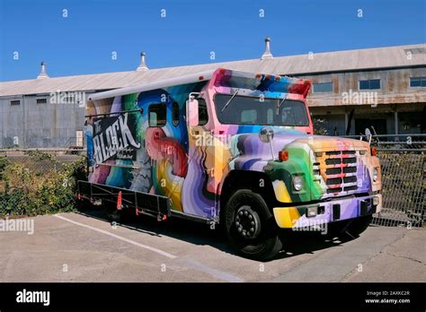 Foodtruck Hi Res Stock Photography And Images Alamy