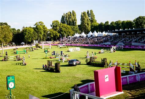 rolex leaps  deeper partnership  global show jumping