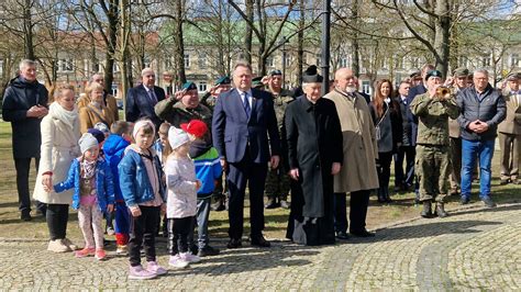 13 rocznica Katastrofy Smoleńskiej uroczystości w Suwałkach