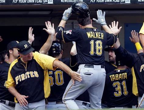 Pittsburgh Pirates in Playoffs After 21 Years | The Epoch Times