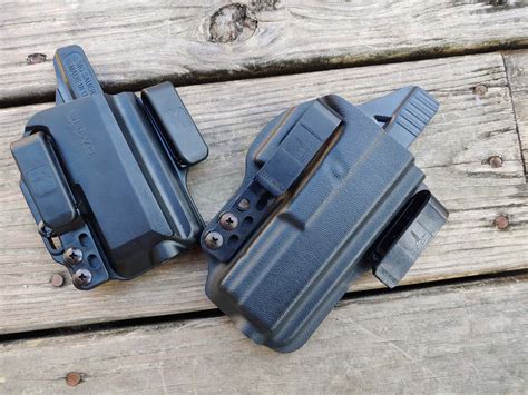 9 Best Kydex IWB Holsters [Comfortable & Durable]