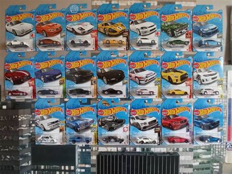 Машинки Hot Wheels новый в наличии Цена 300 во Владивостоке