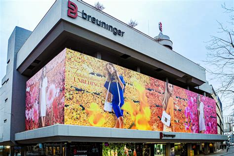 Fassadenbanner Breuninger Stuttgart Texsib