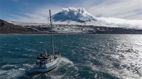 Unexplored volcano at the ends of the Earth holds something truly rare at the top: a lake of ...