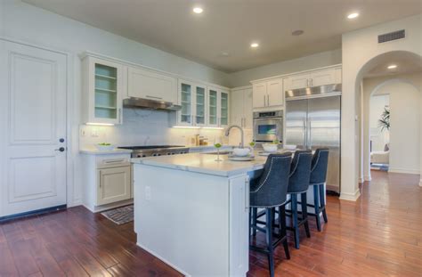 Vanilla Shaker Cabinets B F Cabinet Stone Floor