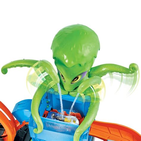 Hot Wheels City Color Reveal Megamyjnia Atak ośmiornicy Zestaw GTT zabawka Mattel