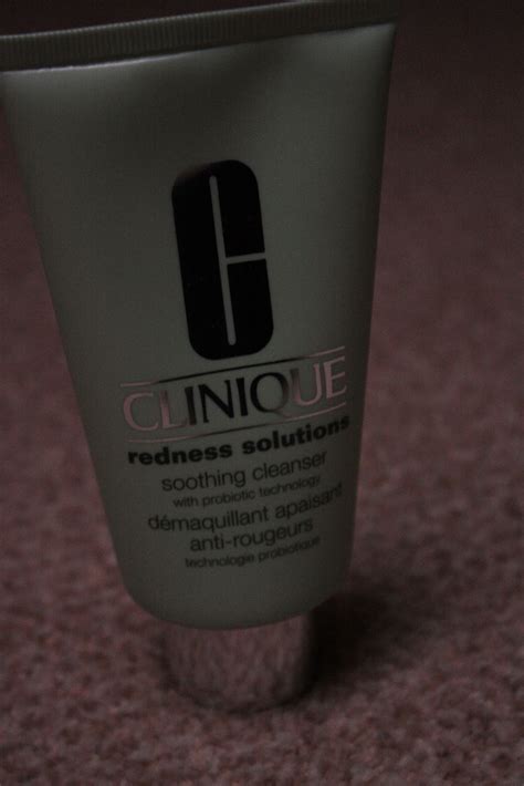 Ceri: REVIEW: Clinique Redness Solutions Cleansing Kit