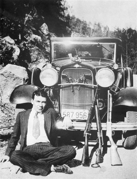 Rarely seen Bonnie and Clyde photos featured in Dallas gallery, now