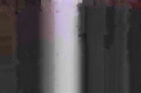 Jolie Blonde Recouverte De Sperme