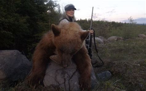 Black Bear Hunting In Canada For Non Residential Alphadog Outdoors