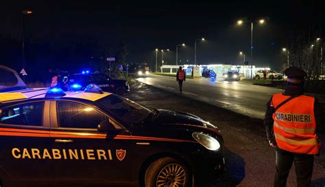 Viano Nasconde La Droga Nei Pantaloni E A Casa Enne Denunciato