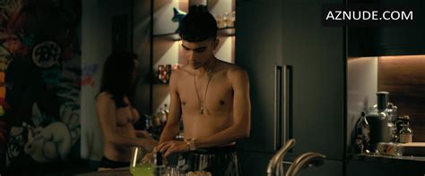 The Fall Of The House Of Usher Nude Scenes Aznude