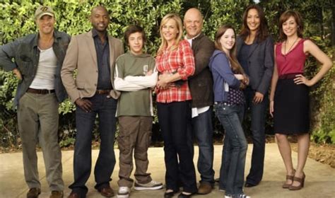 No Ordinary Family Cast Pic - TV Fanatic