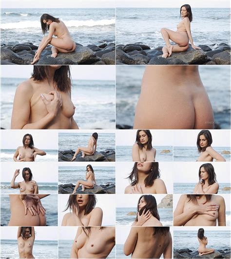 Forumophilia PORN FORUM Sexy Girls Show Off Their Charms Solo Softcore Video Page