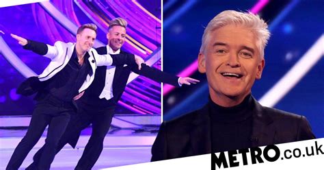 Dancing On Ice Phillip Schofield Throws Shade At Strictly Come Dancing Over Same Sex Snub