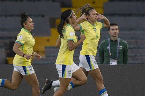 Mundial Sub Feminino Na Prorroga O Brasil Vence Camar Es E Vai S