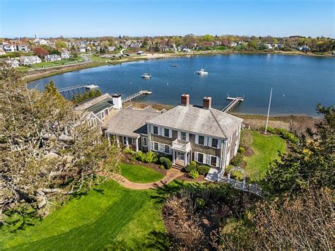 23 Oyster Pond Lane Chatham Ma 02633 Mls 22402360 Zillow