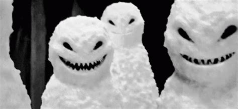 Scary 雪人 GIF - Drwho Snowman - Discover & Share GIFs