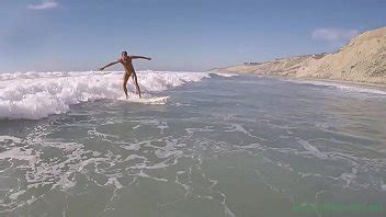 Surfing Naked XNXX